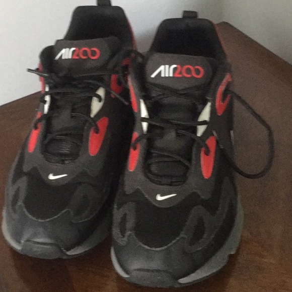 Nike Air Max 200 man’s sneakers Size 13 - Picture 2 of 4
